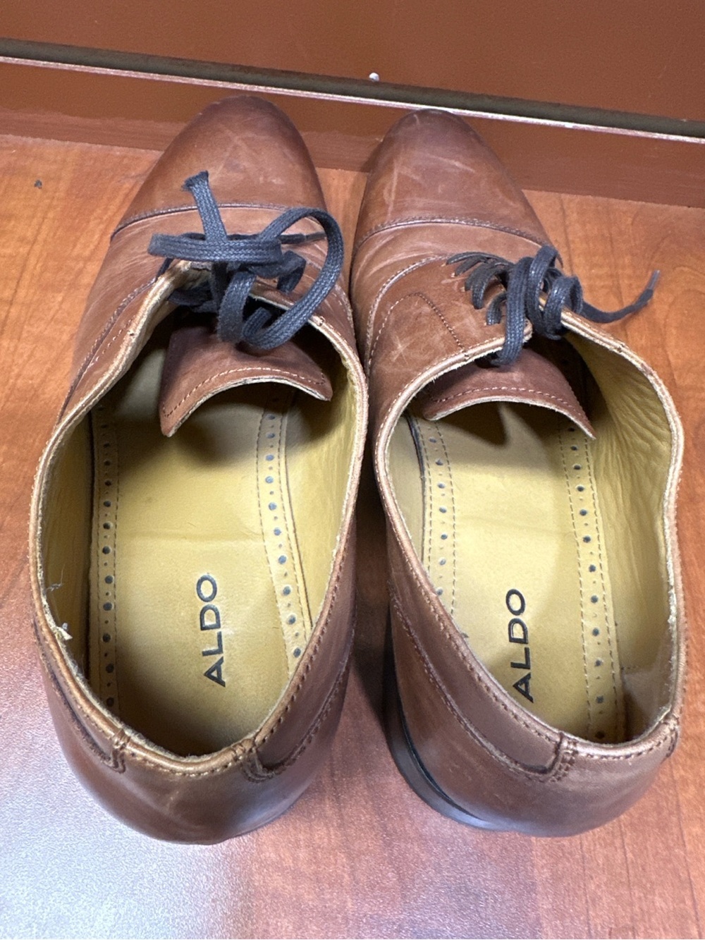 ALDO Men’s Cognac Leather Cap Toe Dress Shoes Size 9 - Picture 5 of 6